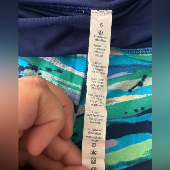 Lululemon Women Seven Wonders Blue Hero Green Print 2.5" Run Speed Shorts 6 - Picture 12 of 16